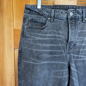 Grey Jeans 
🌺🌺🌺3/25